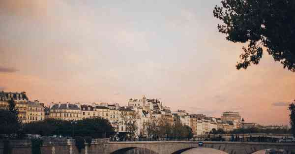 公司宣传片ppt如何制作