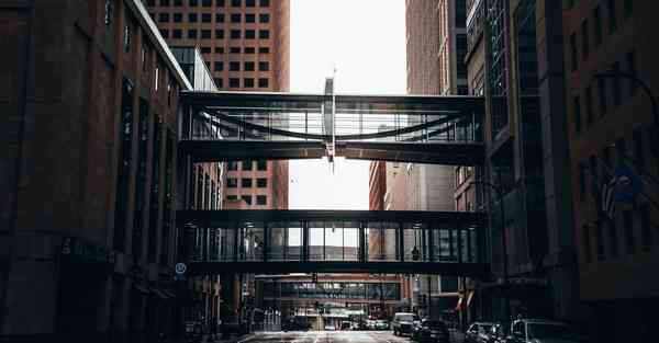 制作公交车宣传片_制作公交车门